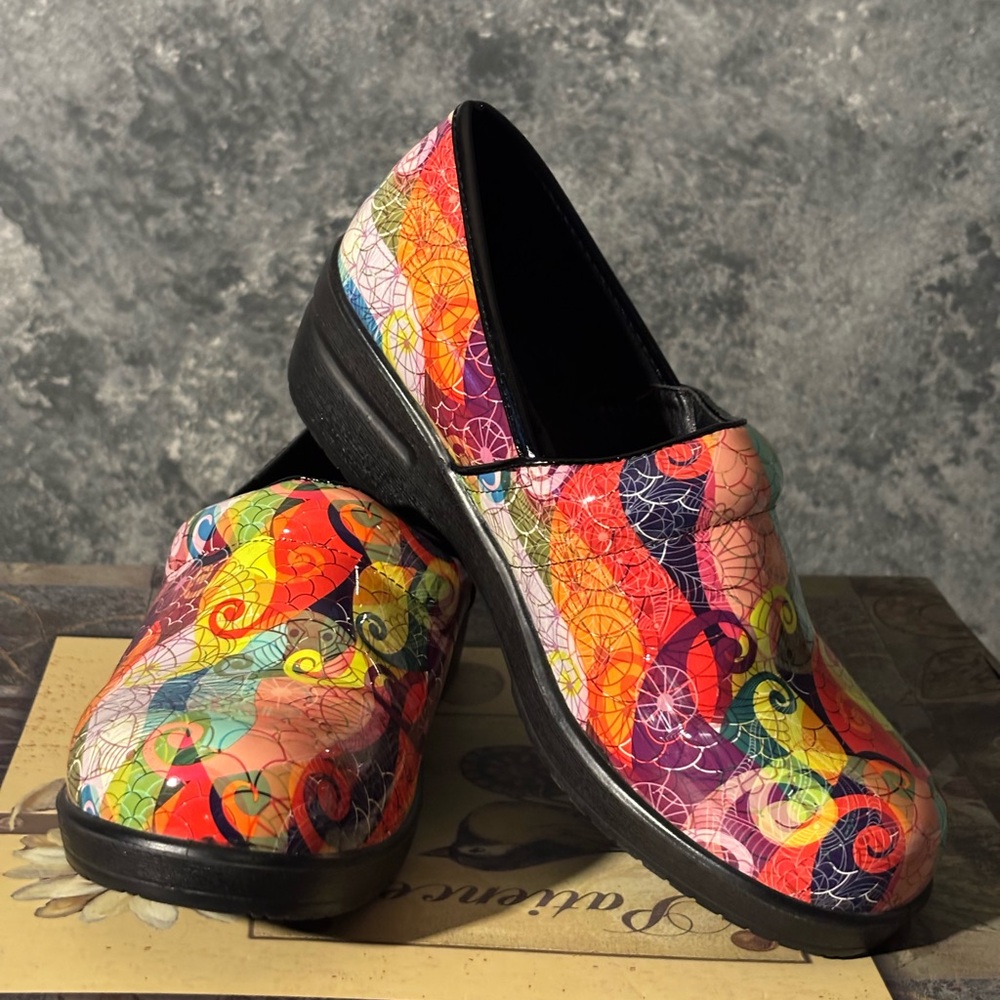 Savvy Brandy Nursing Shoe - Nautilus - Picture 13 of 16